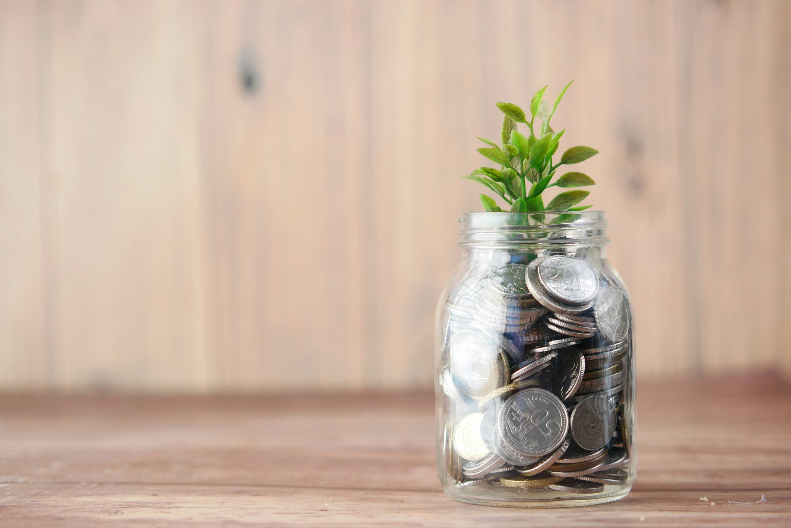 A picture of a jar of coins.